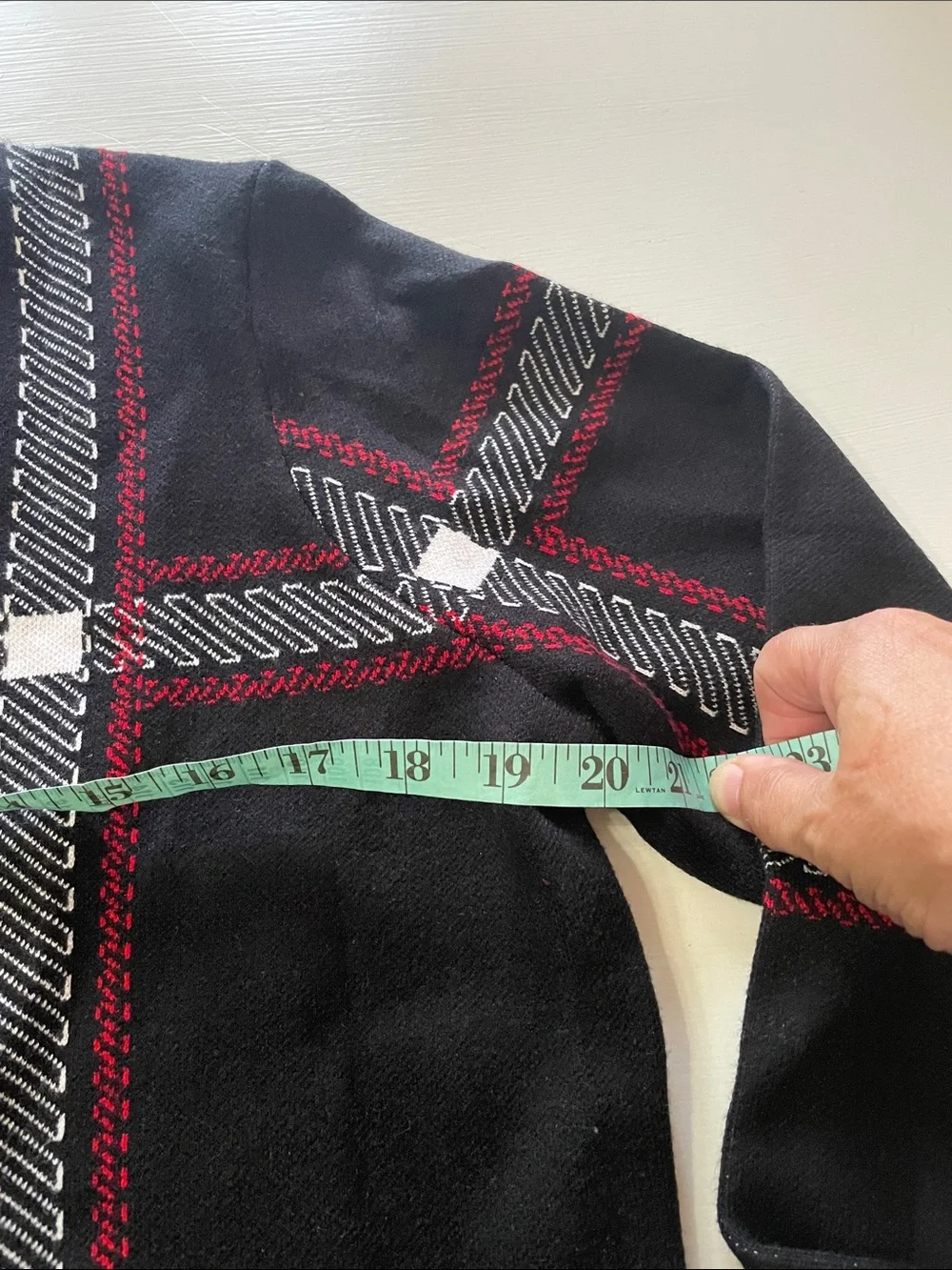 Alison Sheri open cardigan medium